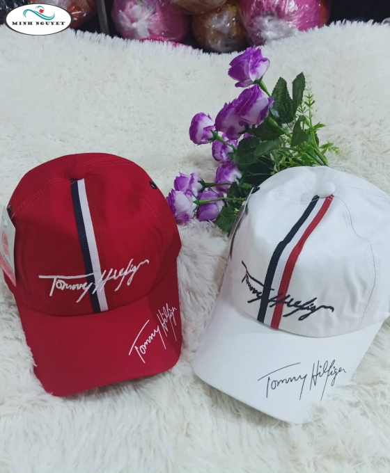 non lưỡi trai cá tính