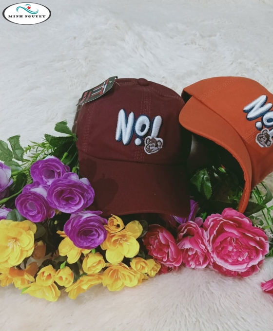 nón lưỡi trai em bé thêu NO